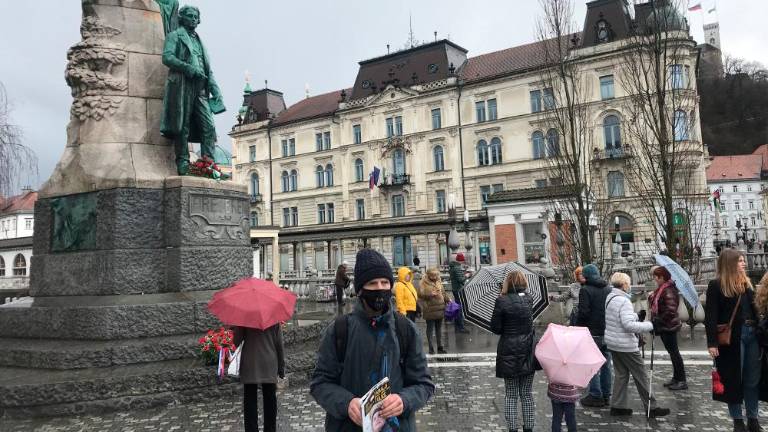 Praznik v politično razklani Sloveniji