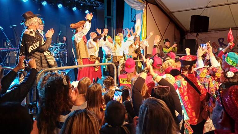 Križ zmagal med skupinami