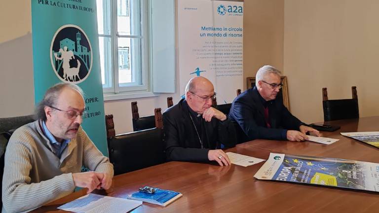 Cikel srečanj bo sklenil kardinal Tagle