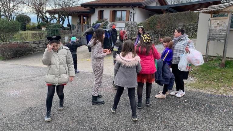 Na goriškem Krasu skrbno negujejo pustno dediščino (FOTO)