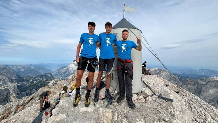 Trije mladi Križani od doma do vrha Triglava