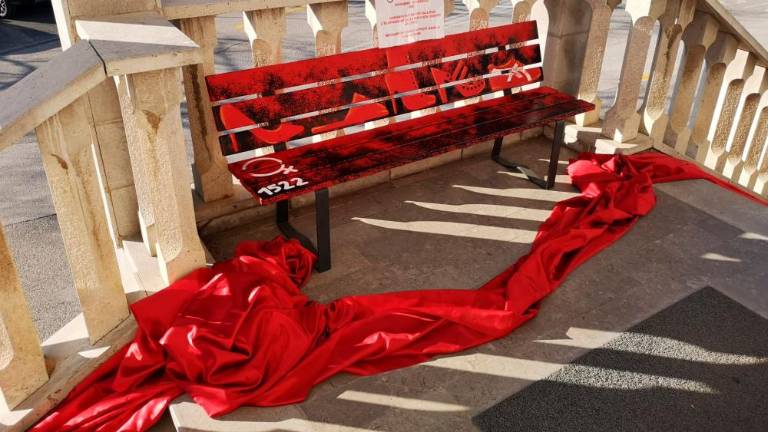 Samo ozaveščena družba lahko kljubuje nasilju