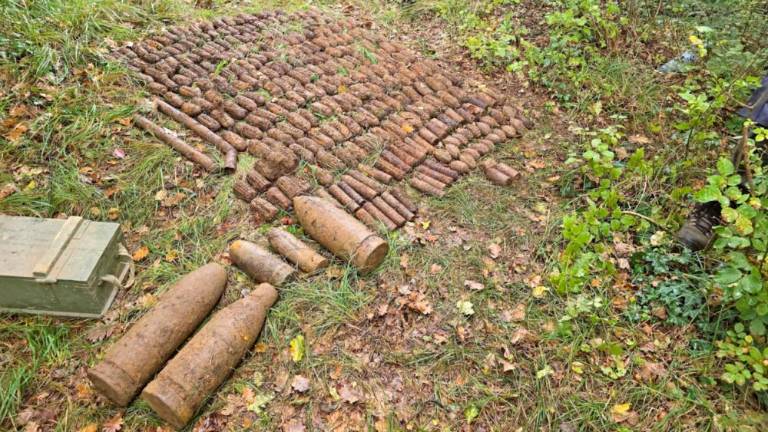 Namesto gob sta našla 292 bomb