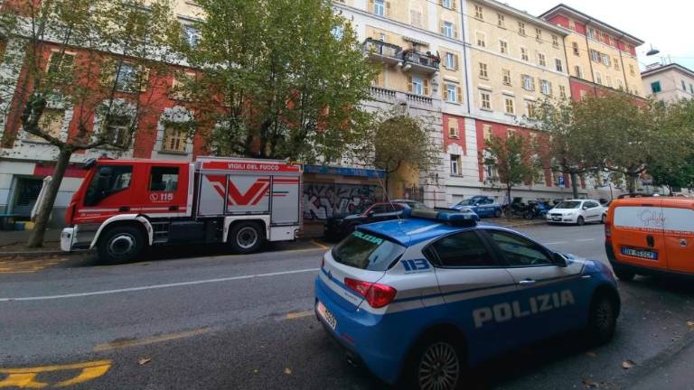 V stanovanju pri Sv. Jakobu umrla 41-letna ženska