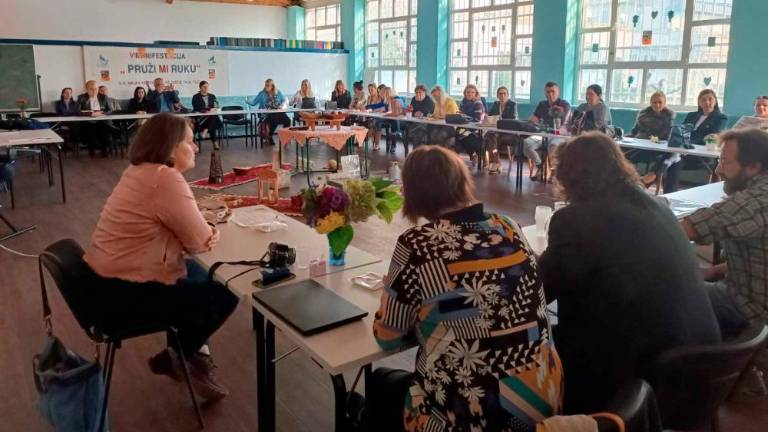 V Tuzli spoznavali dobre prakse Sklada Mitja Čuk