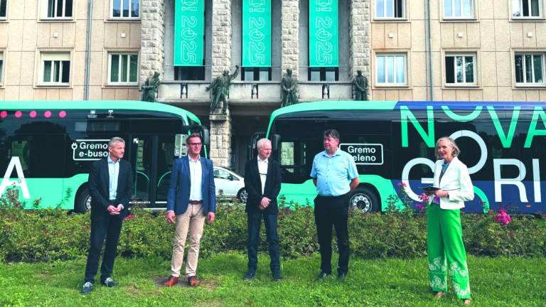 Novi električni avtobusi na novogoriških ulicah