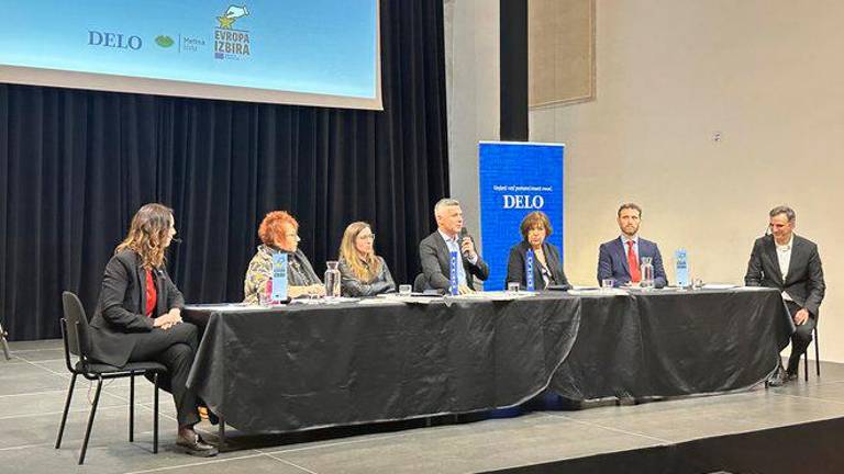 »Meja s Slovenijo za desnico še vedno tabu tema«