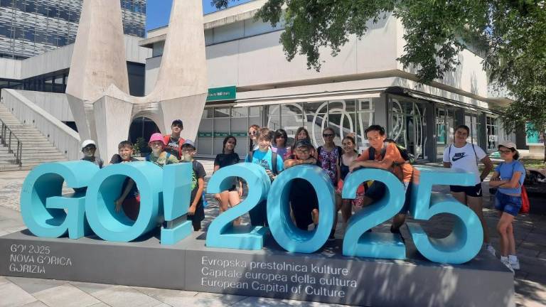 Ob ustvarjalnih vsebinah otroci pozabijo na telefone