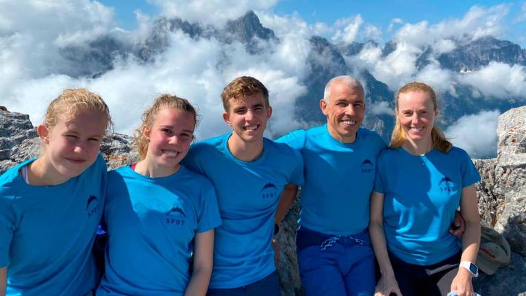 Brez prekinitev prehodili vertikalo SPDT