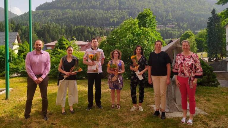 Nagradili pet mladih raziskovalcev