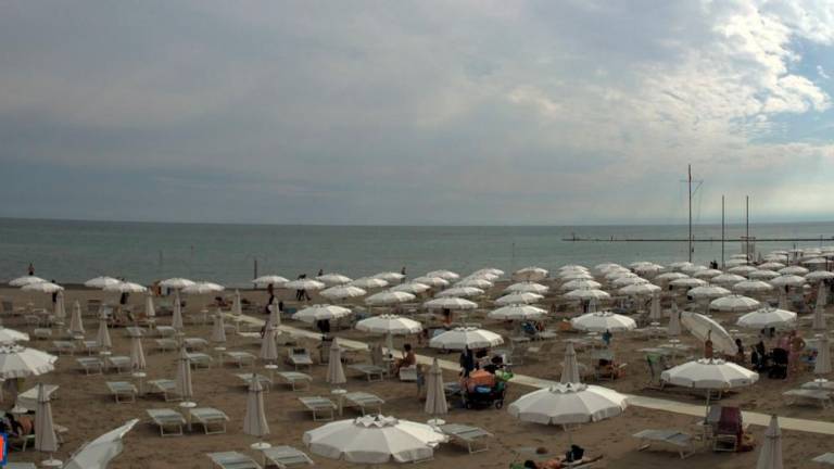 V soboto in nedeljo kakšna ploha v gorah, prihodnji teden 30 stopinj Celzija