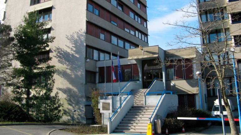 Iščejo voznika, ki je do smrti povozil pešca in pobegnil