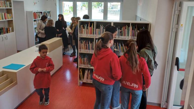 V Doberdobu ponovno odprli občinsko knjižnico (video)