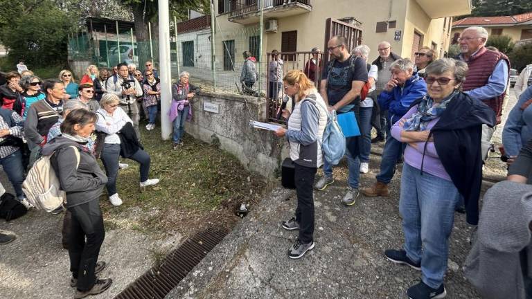 Odkrivali so table in klance