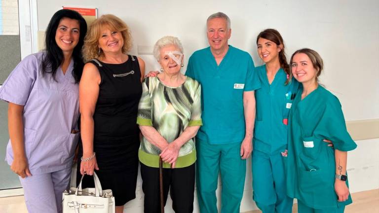 Po 20 letih je lahko ponovno pogledala v svet