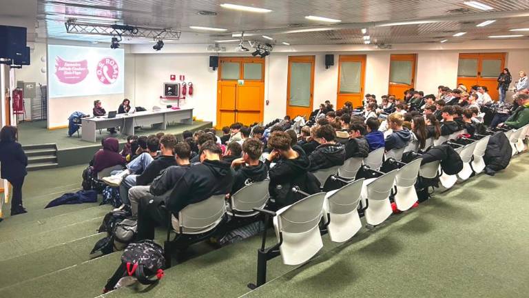 Z dijaki tehniških zavodov o nasilju, spletu in Palestini