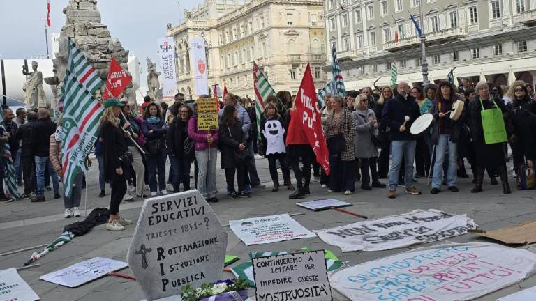 Občinski vzgojitelji prekrižali roke