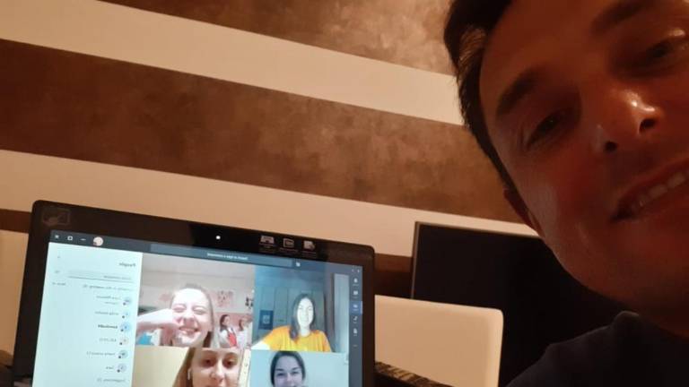 #jazostanemdoma: Dekleta pri ŠZ Soča