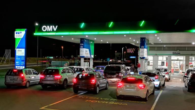 V Sloveniji se bo opolnoči pocenilo zlasti dizelsko gorivo