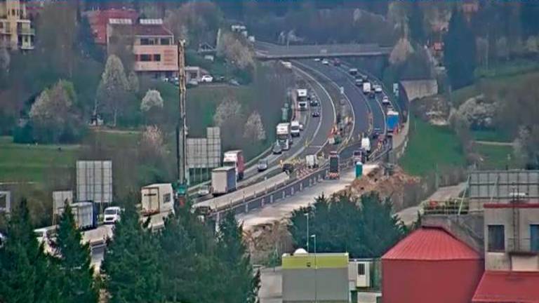 Dars zaradi varnosti spreminja prometni režim na avtocesti