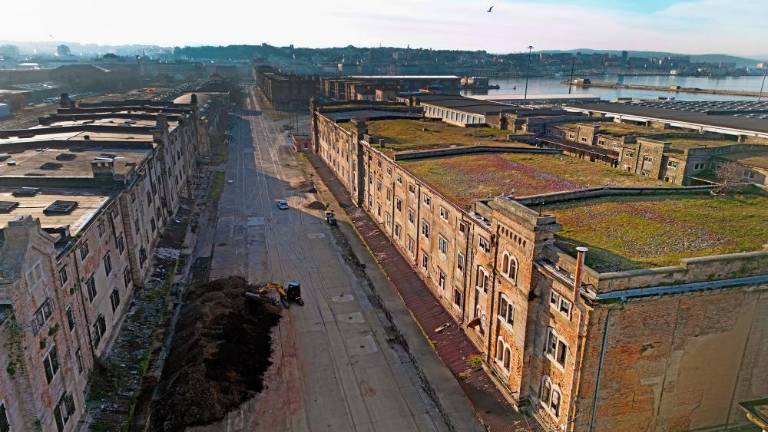Temeljni kamni prenove Starega pristanišča so postavljeni