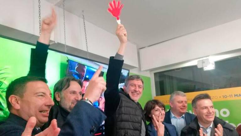 V Abrucih zmagal kandidat desne sredine Marsilio