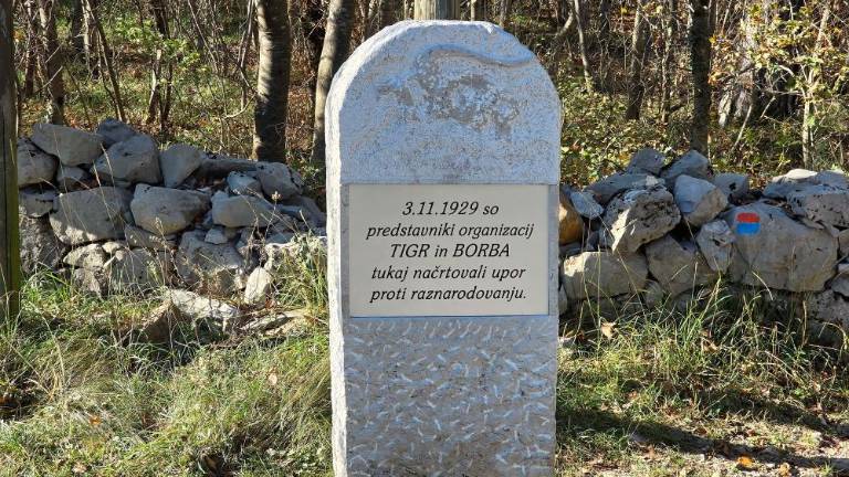 V gozdu Salcer tabla v spomin na upor proti raznarodovanju