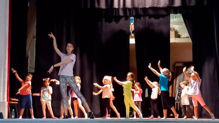 Plesale v znamenju barv