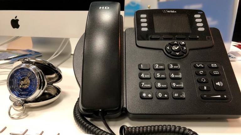 Telefonski mrk na Primorskem dnevniku