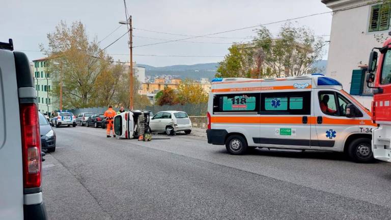 Avto na bok v Ul. Molino a vento