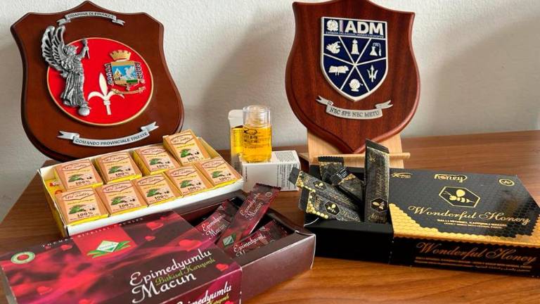 Zasegli več kot 100 tisoč jušnih kock, prehranska dopolnila in losjone