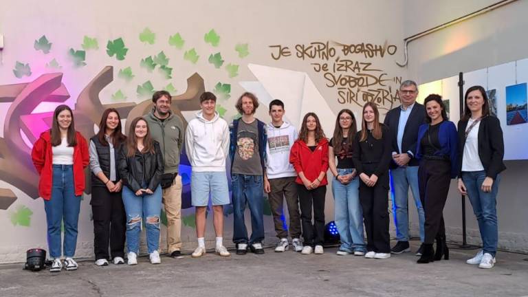 Ustvarjalnost povezala mlade iz šestih društev