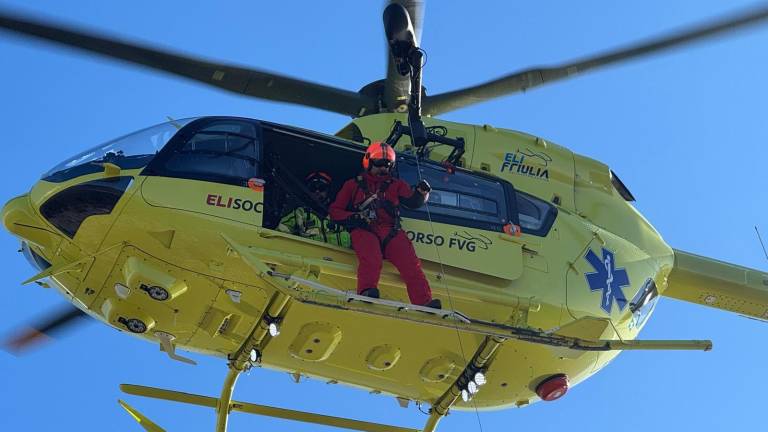 Na Rilkejevi poti padla 20 metrov v globino