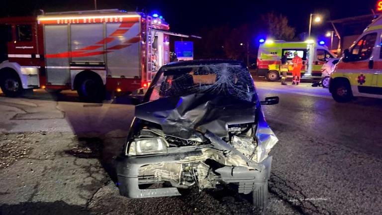 V silovitem trčenju umrl 49-letnik