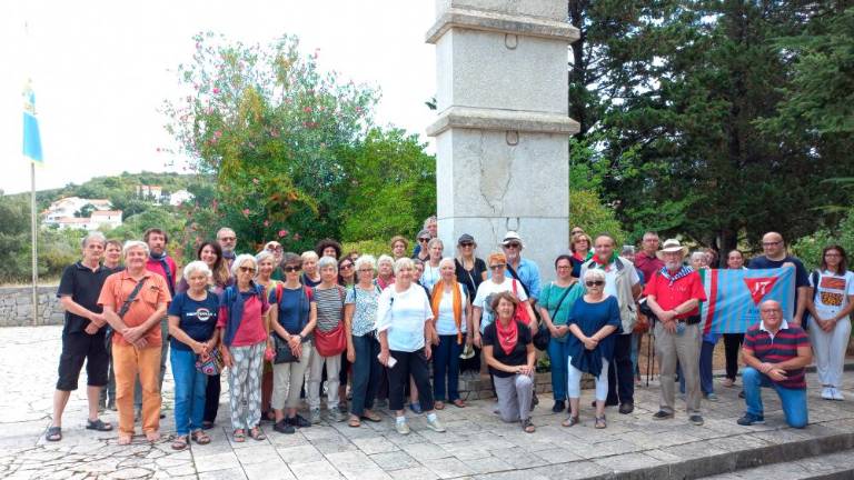 Italijani spoznavajo grozote Raba