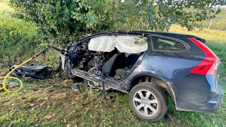 V prometni nesreči med Sečovljami in Dragonjo umrl 26-letnik