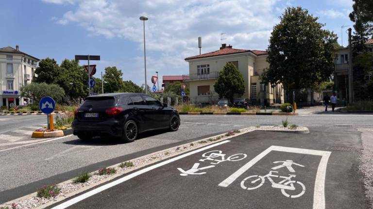 Kljub stezam ni lahko biti kolesar