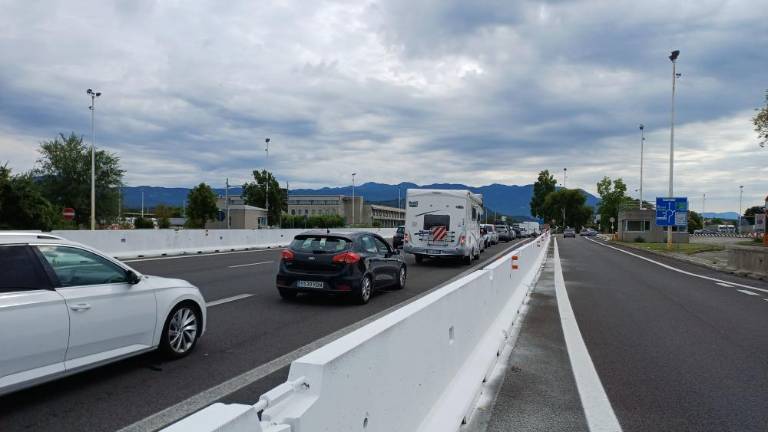 K zastojem na lokalnih cestah prispevajo tudi spletne aplikacije