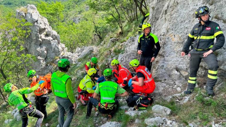 V Dolini Glinščice na 16-letnika padla skala