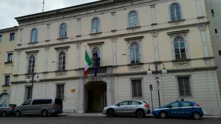 Popravljali bodo streho, hostel do EPK ne bo nared