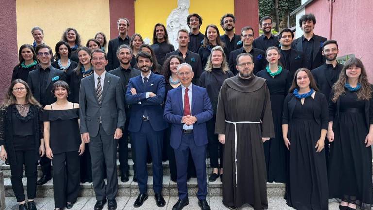 Pevsko-diplomatski podvig v znamenju sožitja med narodi