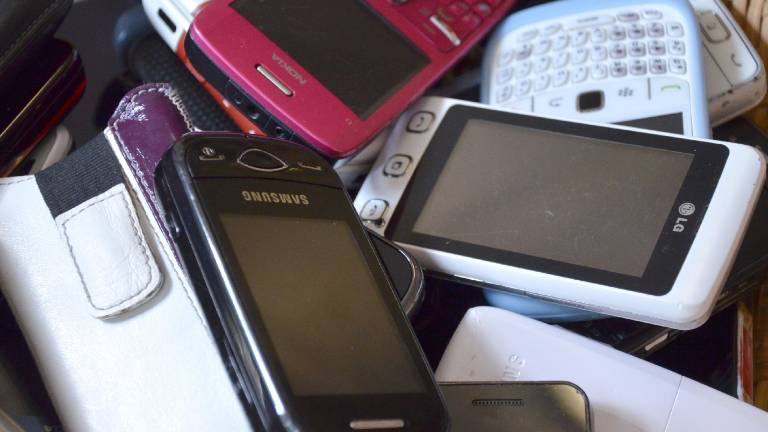 Ob meji stane sms tudi tri evre