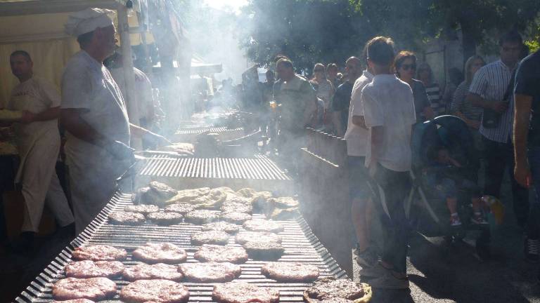 55.000 kurto&scaron;ev, 65.000 pleskavic!