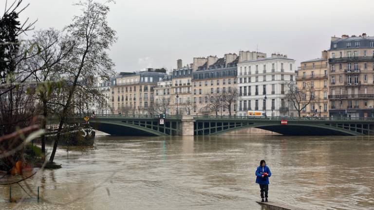 Pariz v pripravljenosti pred poplavami