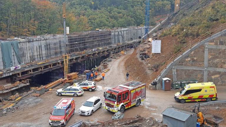Na gradbišču drugega tira umrl delavec