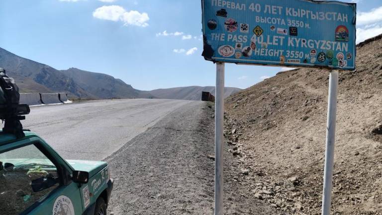 Nazaj s polnim rezervoarjem človeškosti