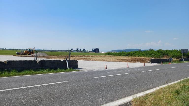 V pričakovanju na Cremoninija goriško letališče dobilo nov vhod