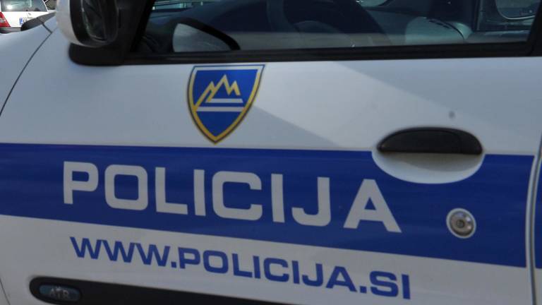 Prepir s policijo po ilegalnem prehajanju meje