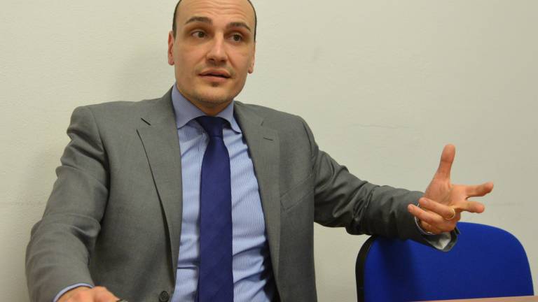 Zaposlitev &scaron;olnikov in razpis za ravnatelje