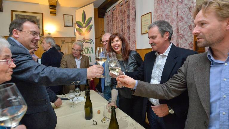 Zdravica s prosekarjem